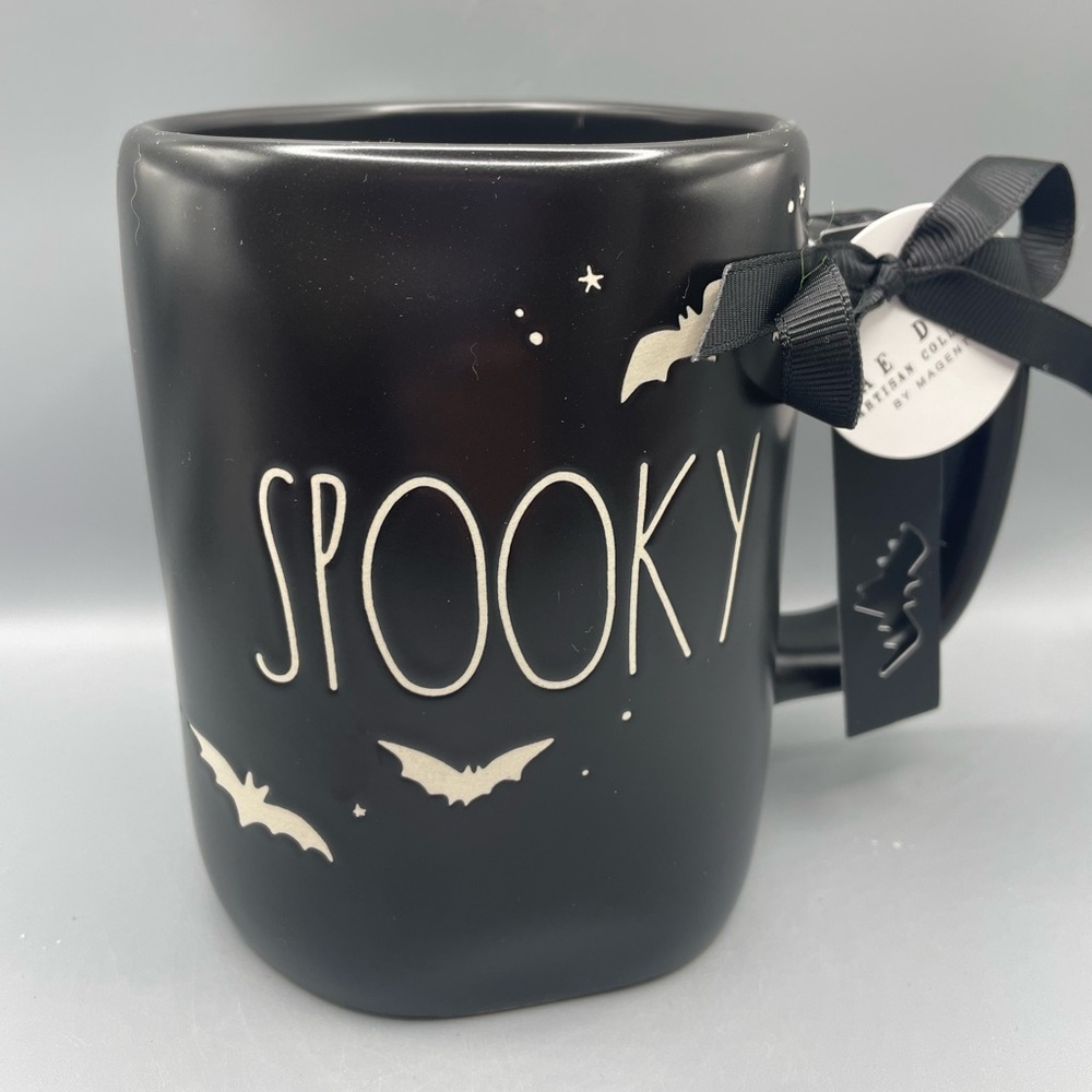 Rae Dunn Black Halloween SPOOKY Mug With Bats And Stars New HTF